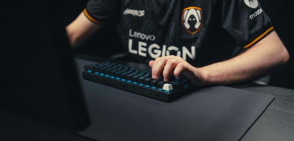 Imagine Joc Logitech G lansează tastatura de gaming PRO X 60 | 2review.ro