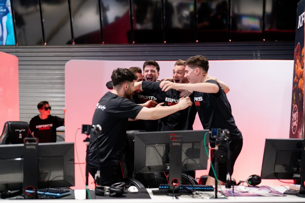 Imagine Joc Turneul Esports Kings 2024, cu peste 13.000 de participanți, și-a desemnat câștigătorii celei de-a doua ediții | 2review.ro