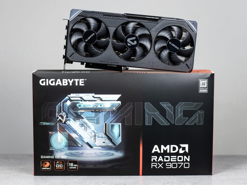 Imagine Joc GIGABYTE AMD Radeon RX 9070: noua generație, la un preț accesibil | 2review.ro