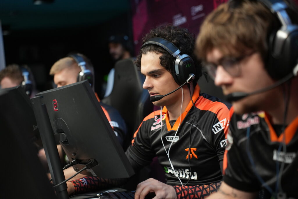 Imagine Joc Trei dintre cele mai mari echipe de Counter-Strike din lume concurează în aceste zile la București | 2review.ro